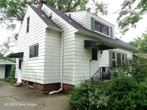 1516 Bay Street, Saginaw MI 48602 photo 2
