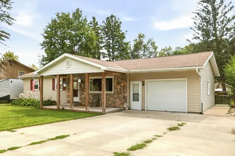 721 Richard Street, Vassar MI 48768 home for sale