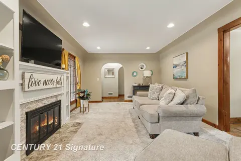 1375 Lathrup Park, Saginaw MI 48638 photo 5
