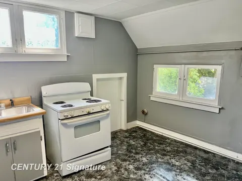 815 Mackinaw Street, Saginaw MI 48602 photo 4