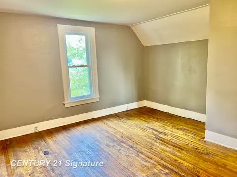 815 Mackinaw Street, Saginaw MI 48602 photo 5