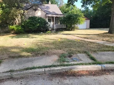 16 Southlawn Street, Saginaw MI 48602 home for sale
