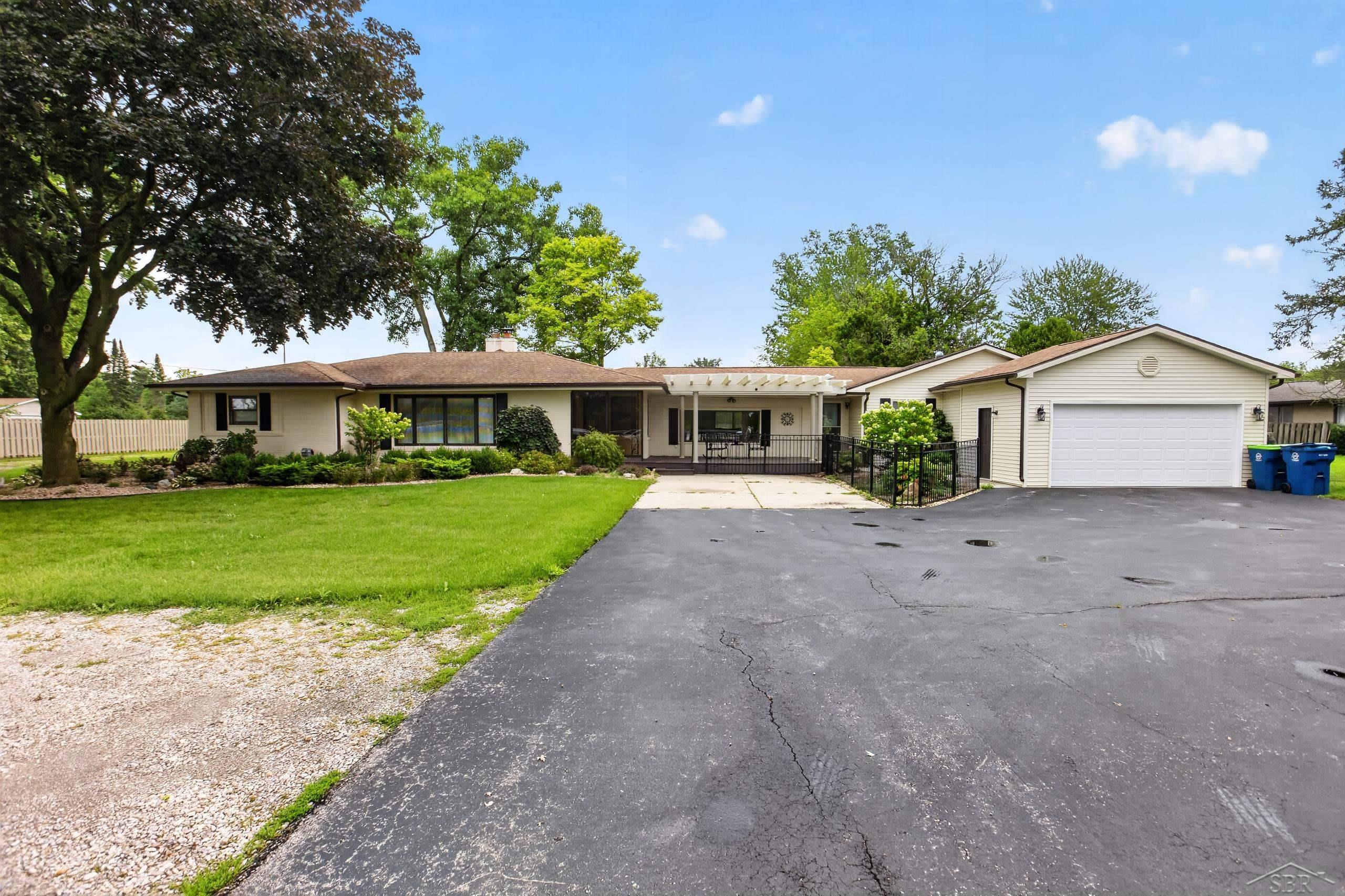 3850 Midland Road, Saginaw MI 48603 photo 1