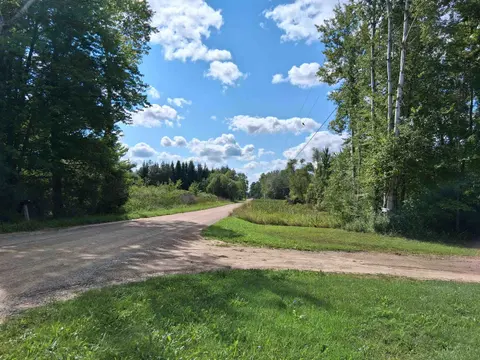 9713 N Glass Road, Farwell MI 48622-9260 photo 3