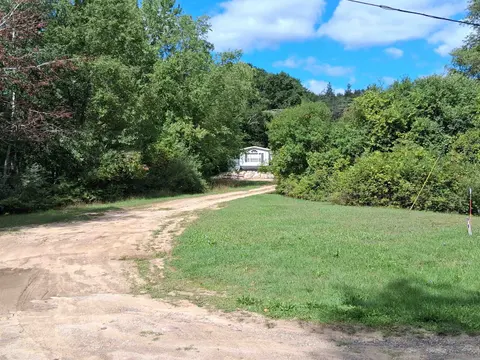 9713 N Glass Road, Farwell MI 48622-9260 photo 4