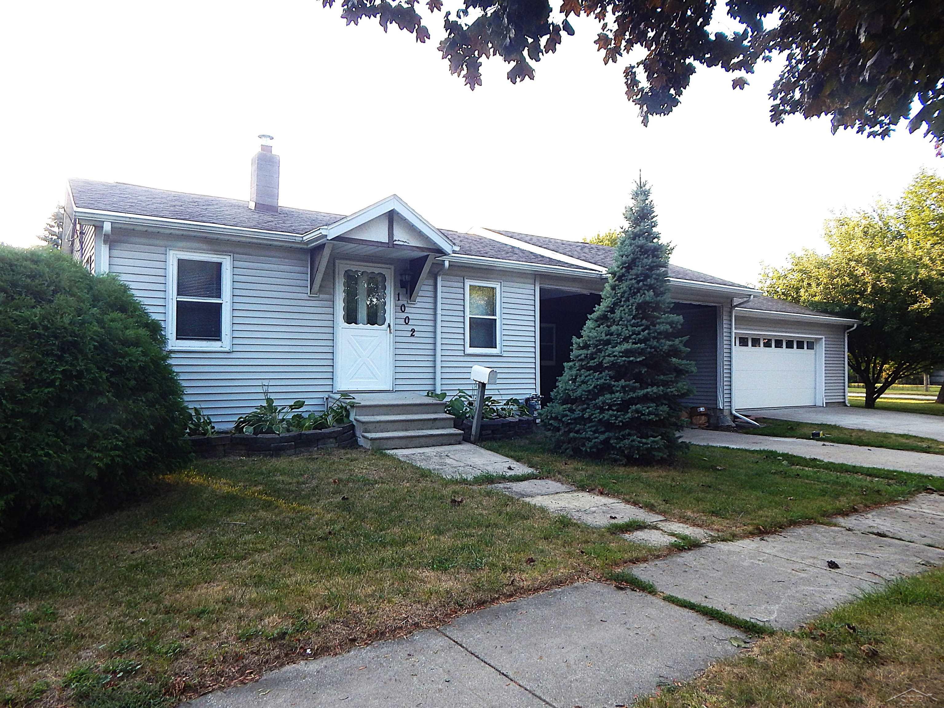 1002 S Henry Street, Bay City MI 48706-5008 photo 1