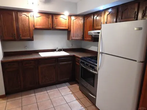 1002 S Henry Street, Bay City MI 48706-5008 photo 4