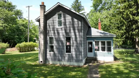400 Shattuck Road, Saginaw MI 48604 home for sale
