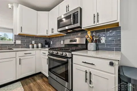 4621 Trotters Pointe Circle, Midland MI 48642 photo 4