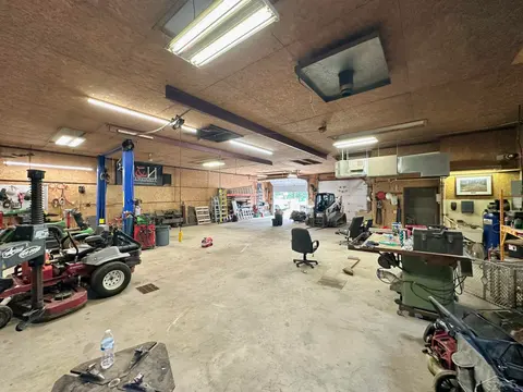 2869 Vogue Boulevard, Saginaw MI 48603 photo 4