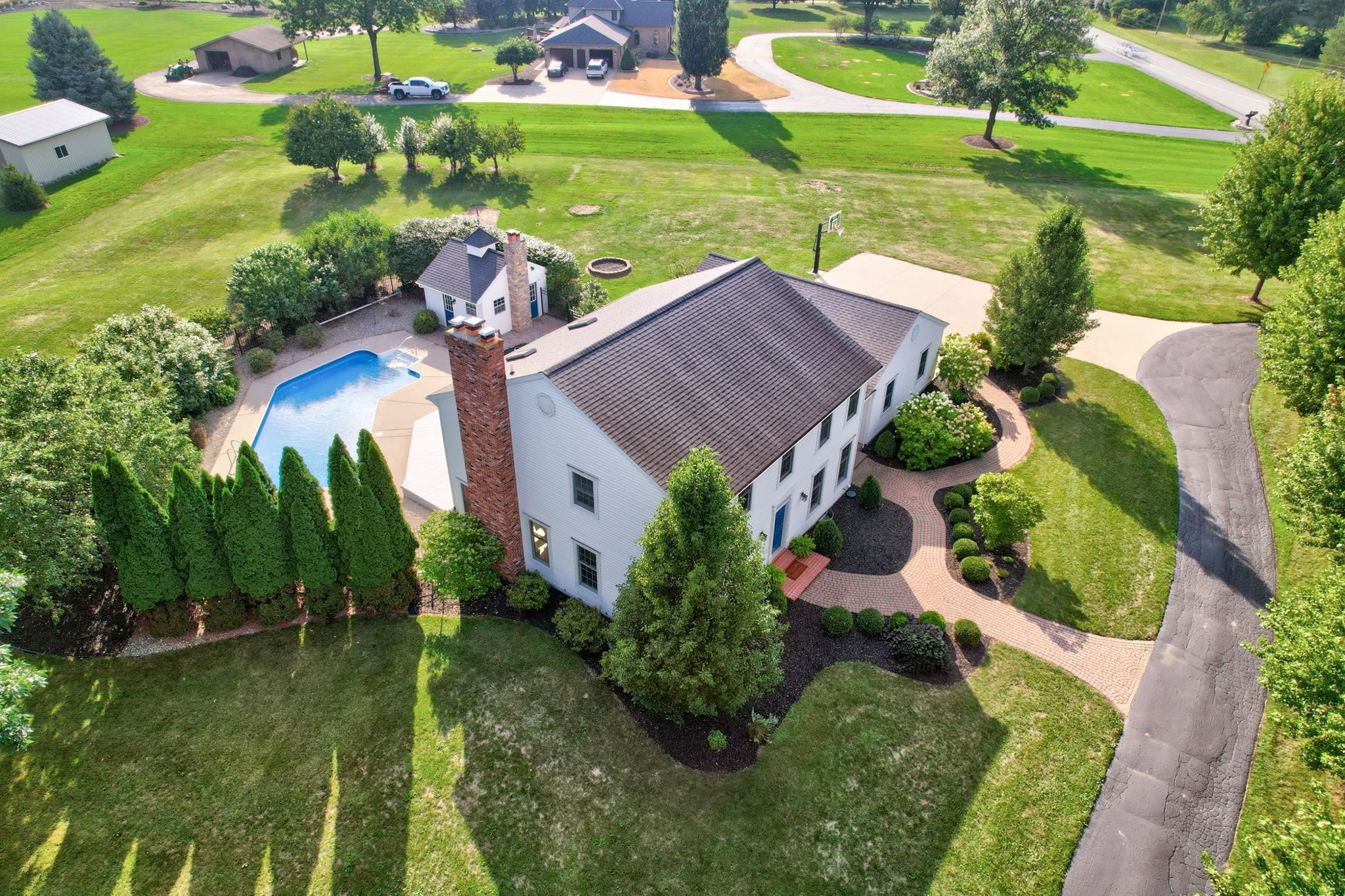 7030 Maple Road, Frankenmuth MI 48734 photo 1