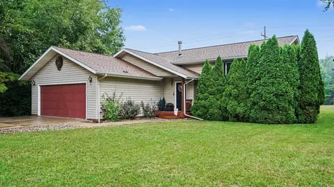 3434 N Meridian Road, Sanford MI 48657 photo 2