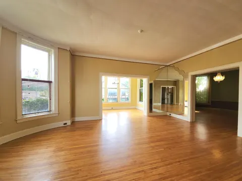 814 Center Apt. A Avenue # A, Bay City MI 48708 photo 3