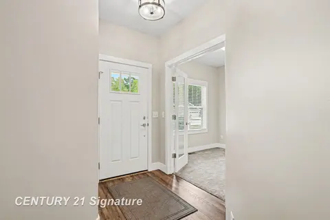4164 Woodburn Court, Saginaw MI 48603 photo 4
