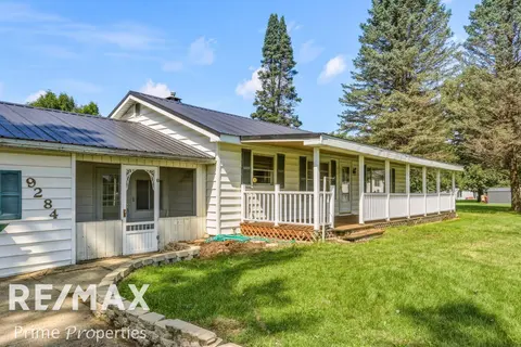 9284 Bray Road, Millington MI 48746-9521 photo 4