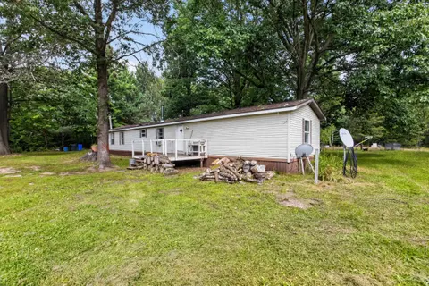 4960 N Skenes Road, Sanford MI 48657 photo 2