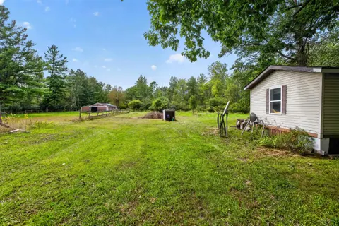 4960 N Skenes Road, Sanford MI 48657 photo 5