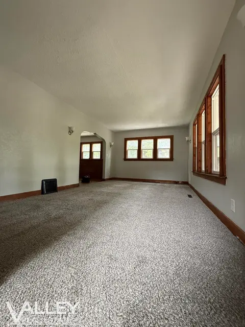 2236 Mc Ewan Street, Saginaw MI 48602 photo 4