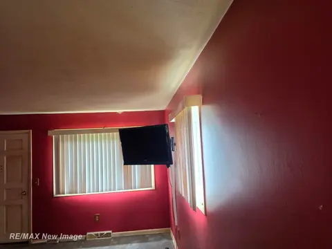771 S Center Road, Saginaw MI 48638 photo 5