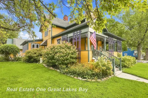 127 E North Street, Ithaca MI 48847 photo 2