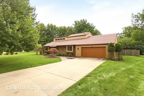 8461 W Glencarin Drive, Saginaw MI 48609 photo 2