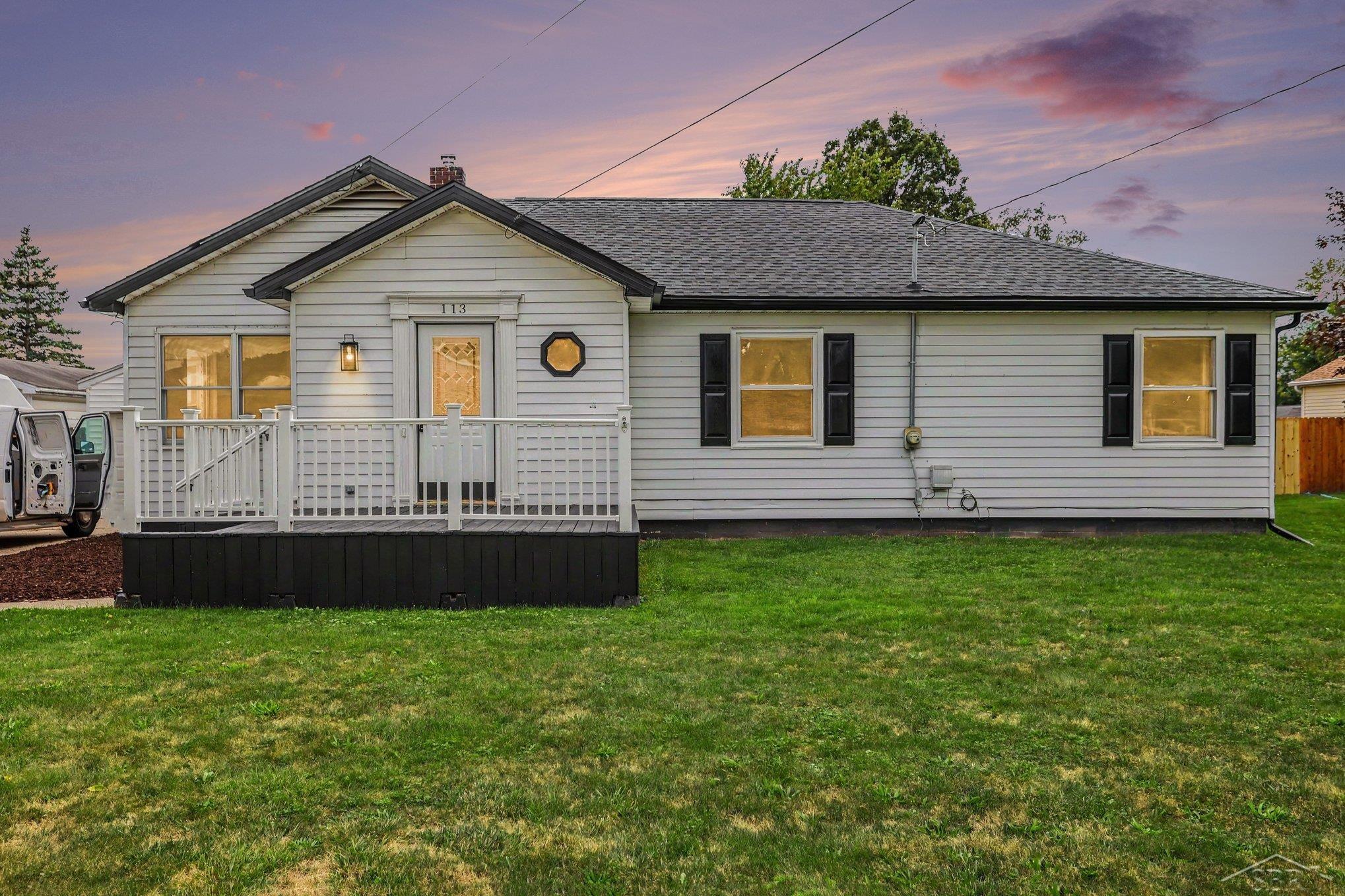 113 Maple Street, Auburn MI 48611 photo 1