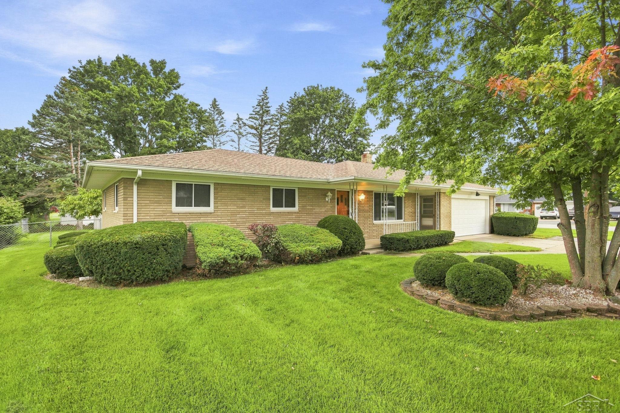 2520 Moonglow Drive, Saginaw MI 48603 photo 1