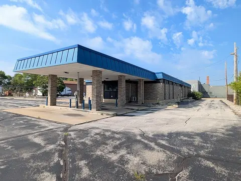 1304 N Sherman Street, Bay City MI 48708-0446 photo 3
