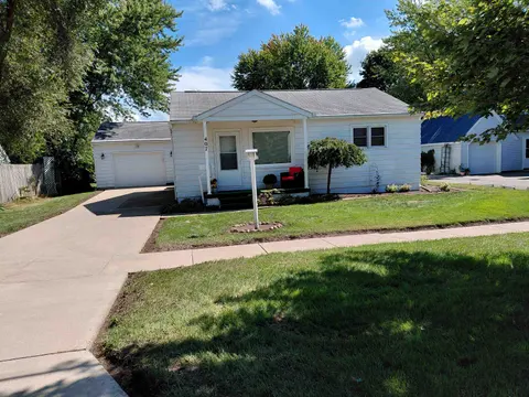 407 S Wood Street, Chesaning MI 48616 home for sale