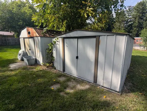 1570 Schust Road, Saginaw MI 48604 photo 3
