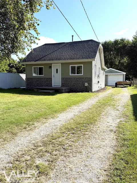 595 S River Road, Saginaw MI 48609 home for sale