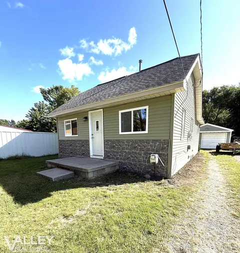 595 S River Road, Saginaw MI 48609 photo 2