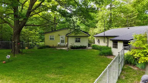 836 Poquonnock Drive, Hope MI 48628 photo 4