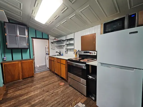 300 Robert Street, Harrison MI 48625 photo 2