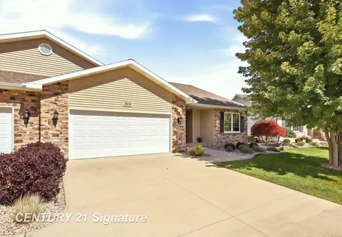 3014 Mackinaw Meadows Drive, Saginaw MI 48603 photo 3