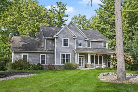 2785 E Iron Woods Pass Drive, Midland MI 48642 photo 2