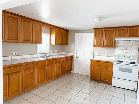 508.5 N Catherine Street, Bay City MI 48706 photo 4