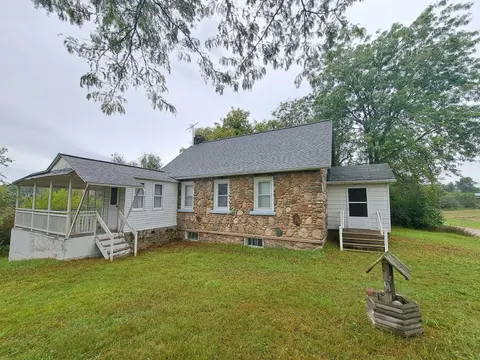 10301 N Loomis Street, Clare MI 48617 home for sale