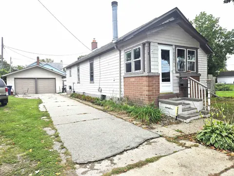 1530 Elizabeth Street, Bay City MI 48708 photo 4