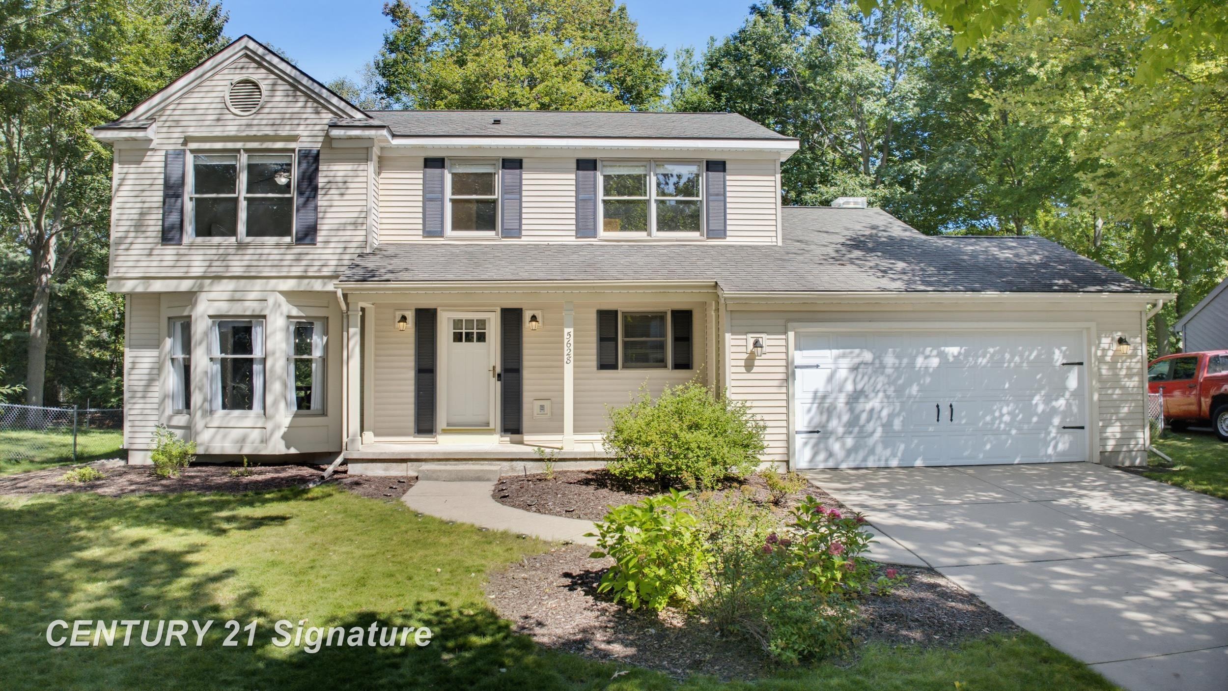 5628 Bloomfield Drive, Midland MI 48642 photo 1