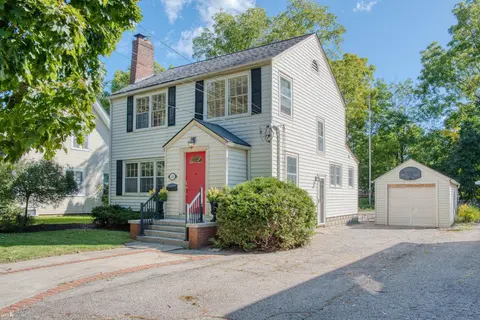 1010 N Washington Street, Owosso MI 48867 home for sale
