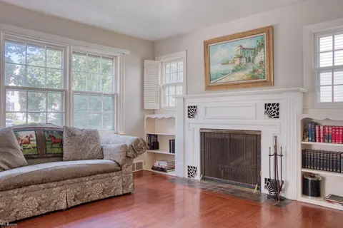 1010 N Washington Street, Owosso MI 48867 photo 3
