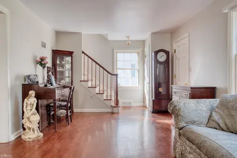 1010 N Washington Street, Owosso MI 48867 photo 4