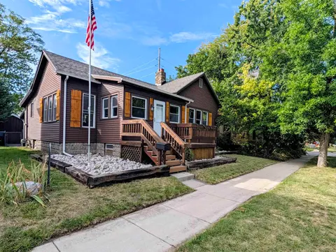 319 N Madison Avenue, Bay City MI 48708 photo 2
