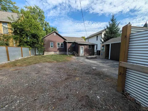 319 N Madison Avenue, Bay City MI 48708 photo 3
