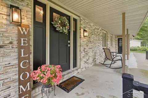 4501 Forestview Drive, Midland MI 48642 photo 4