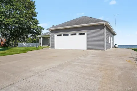 5871 Sandy Drive, Pinconning MI 48650 photo 5