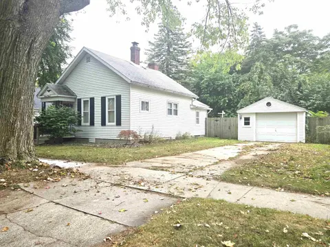 1400 Smith Street, Essexville MI 48732 photo 2