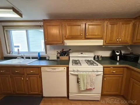7497 Cardinal Road, Lexington MI 48450 photo 4