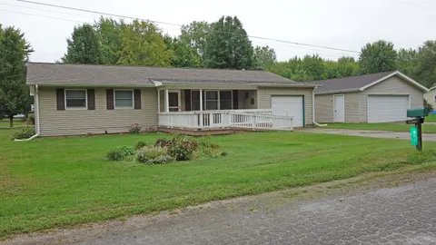 801 Firwood Street, Chesaning MI 48616 home for sale